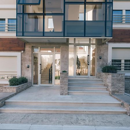 Villa Royal Apartments Tivat Bagian luar foto